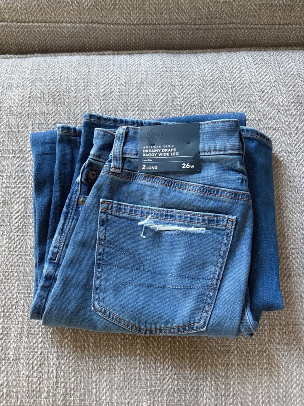 American Eagle Outfitters women’s Medium Blue Dreamy Drape Baggy Wide Leg Jeans